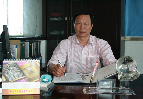 耐扣公司的安全扣質(zhì)量好，使用時(shí)間長(zhǎng)