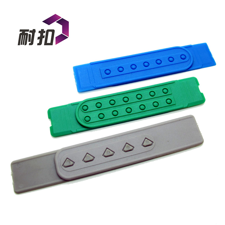 東莞耐扣扣具促銷(xiāo)鉆石搭扣 手袋箱包扣具 搭條 旁開(kāi)扣