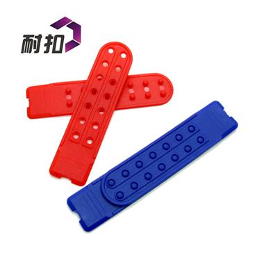 東莞廠家大量現(xiàn)貨直銷(xiāo)環(huán)保帽袋帽扣配件 七孔帽扣 雙孔排扣